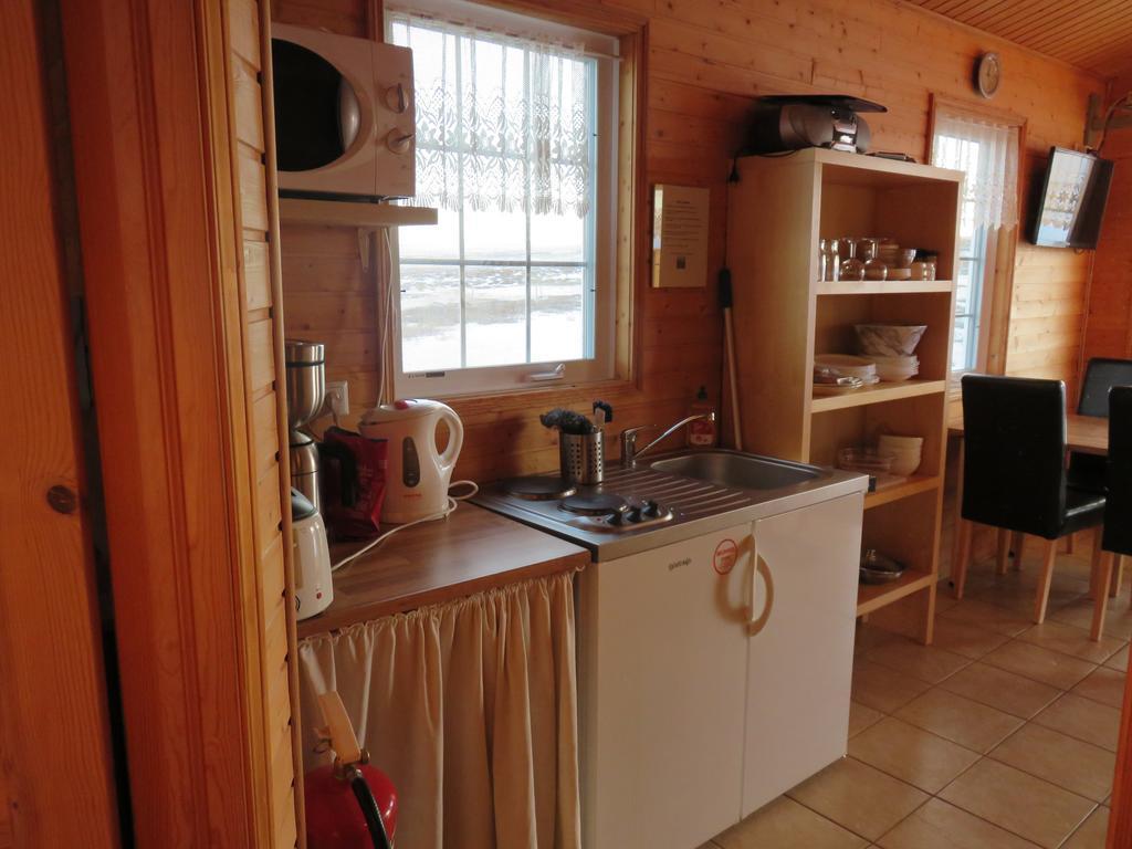 Guesthouse Stoeng And Cottages ภายนอก รูปภาพ